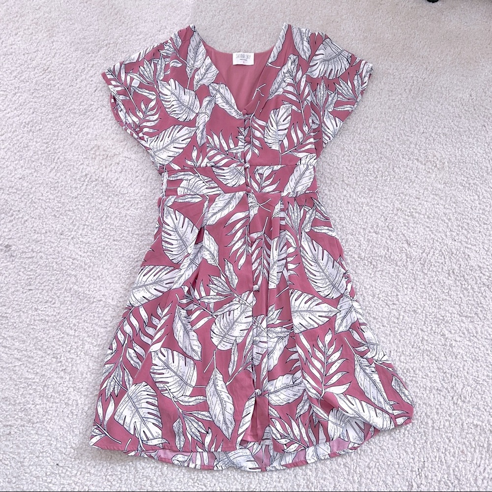 Sienna Sky Short sleeve dress